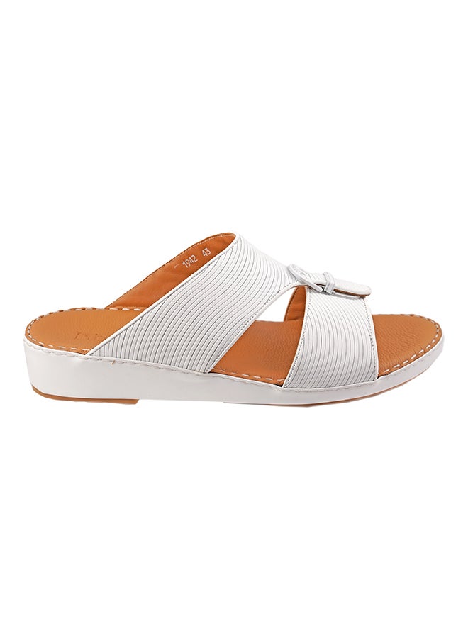 Textured Buckle Detail Arabic Sandals White - v1596456094/N39366232V_1