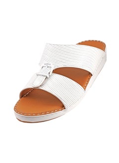 Textured Buckle Detail Arabic Sandals White - v1596456094/N39366232V_2