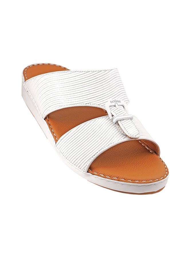 Textured Buckle Detail Arabic Sandals White - v1596456094/N39366232V_3