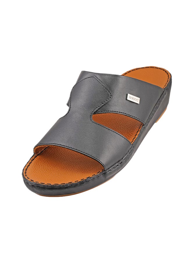 barjeel uno - Logo Embellished Sandals Black - Image 1