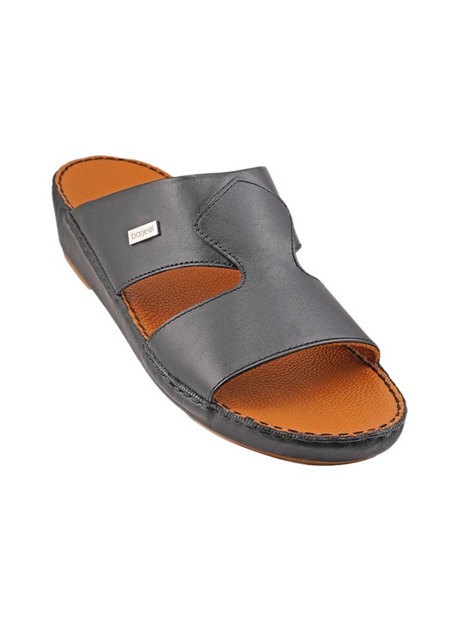 barjeel uno - Logo Embellished Sandals Black - Image 1
