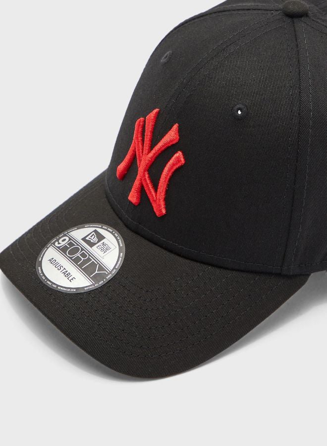 9Forty New York Yankees League Cap Black/Red - v1596562654/N38173569V_3