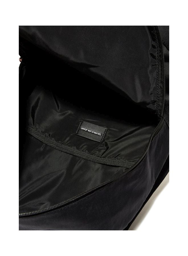 CALVIN KLEIN - Contrast Logo Backpack Black - Image 1