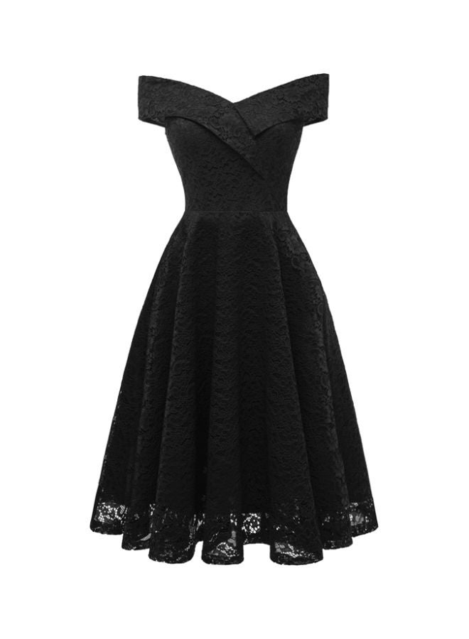 فستان بأكتاف مكشوفة بتصميم فساتين الأميرات مناسب للحفلات أسود - Image 1