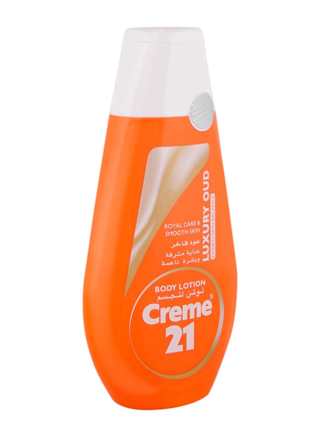 كريم21 لوشن للجسم يحتوي على تركيبة بخلاصة العود الفاخر 250ملليلتر - Image 2