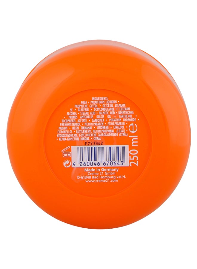 كريم21 كريم مرطب وناعم للجسم بفيتامين E 250ملليلتر - Image 3