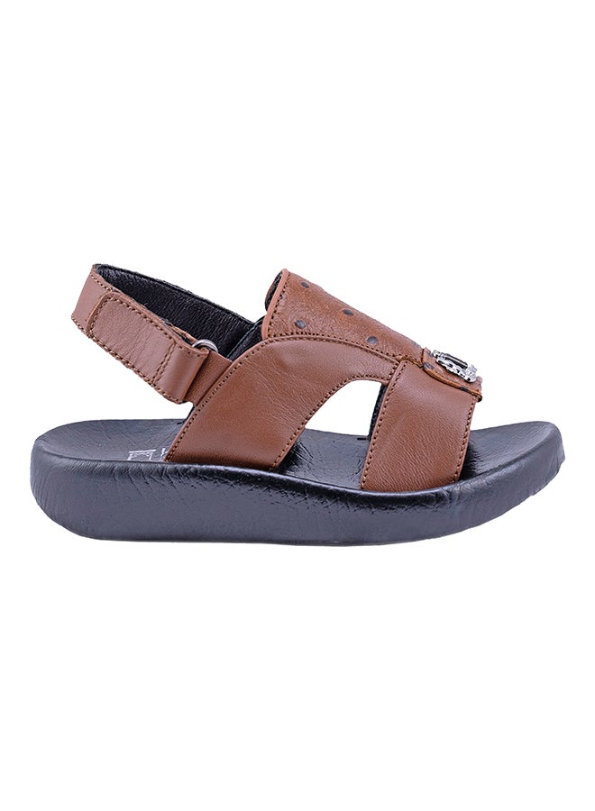 barjeel uno - Kids Textured Slingback Arabic Sandals Brown - Image 1