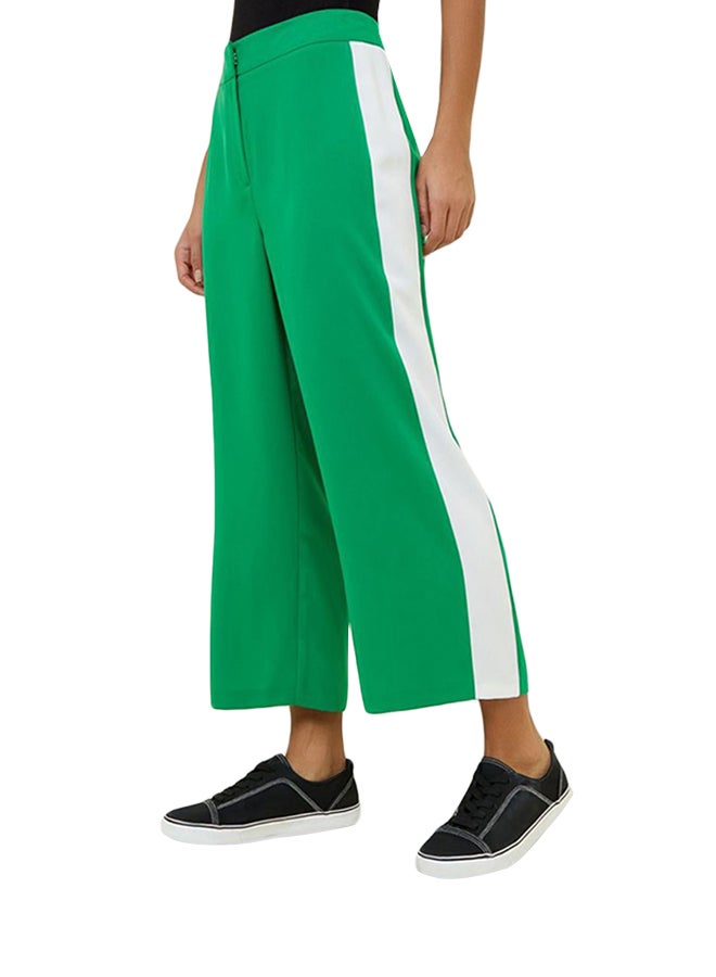 نيو لوك بنطال بقصة رجلين واسعتين مع خط جانبي أخضر - Image 1