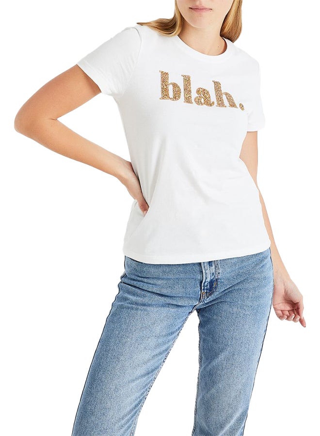 اونلي تيشيرت مزين بنمط حلي بمظهر بارز أبيض - Image 1