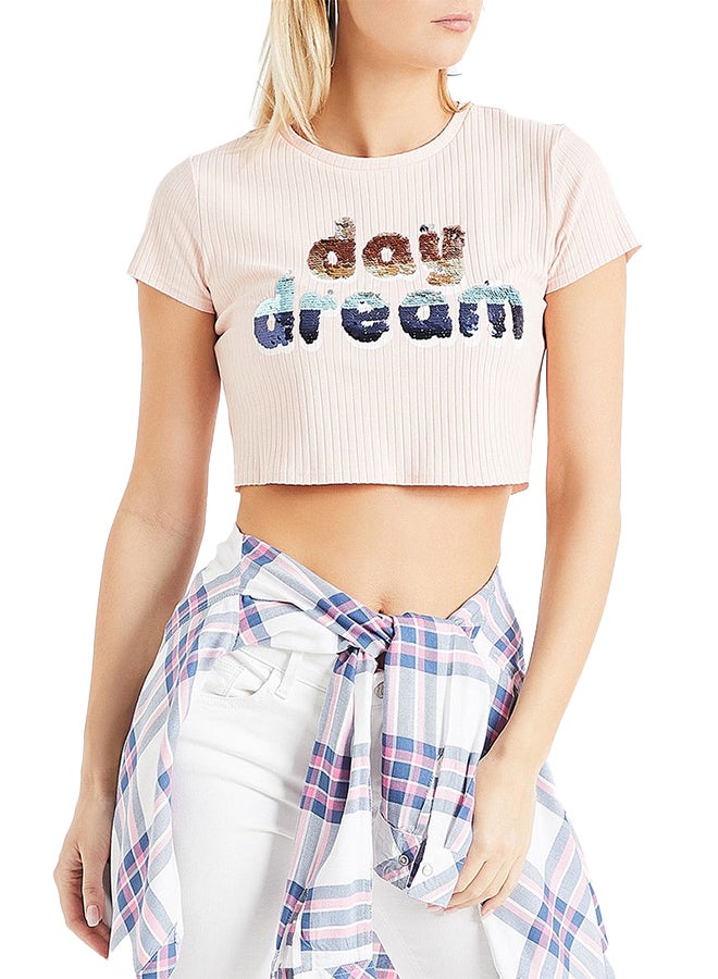 اونلي بلوزة قصيرة بترتر عليها شعار وردي - Image 1