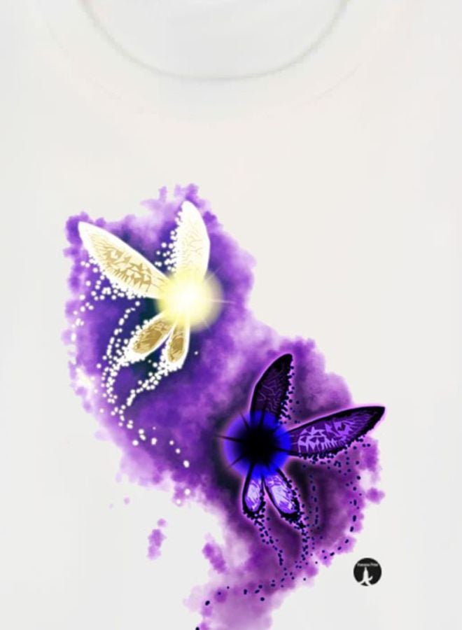 بي بي تيشيرت بطبعة مسلسل الرسوم المتحركة "Magi The Labyrinth Of Magic" أبيض/أرجواني/أصفر - Image 3