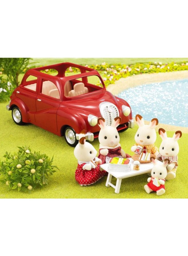 Sylvanian Families The Family Saloon Car Toy - Image 4