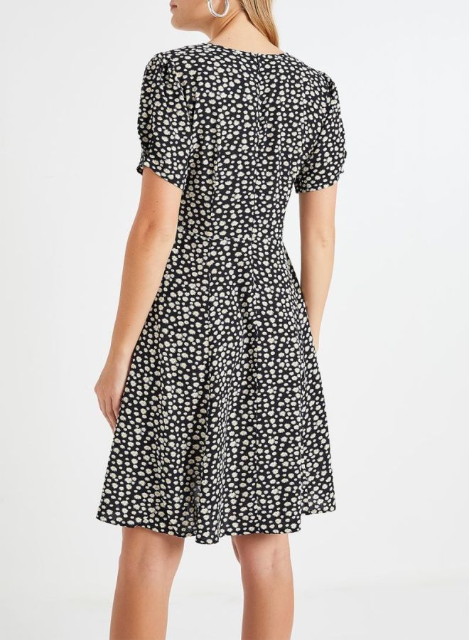 ONLY - Daisy Printed V-Neck Mini Dress Black - Image 1