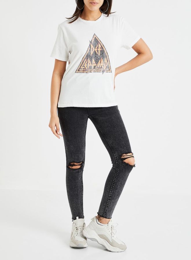 اونلي تيشيرت برقبة دائرية وطبعة عبارة "Def Leppard" أبيض/أسود/برتقالي - Image 3