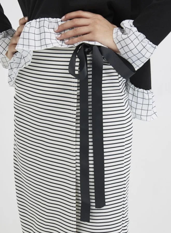 LOST INK Tie Waist Skirt Black/White