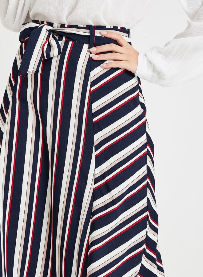 Jacqueline de Yong Printed Midi Skirt Blue/Navy Blazer  - Image 4