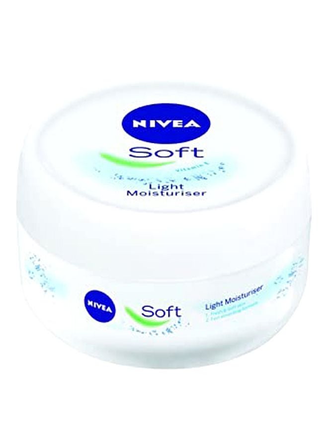 Nivea Soft Light Moisturizing Cream 300ml