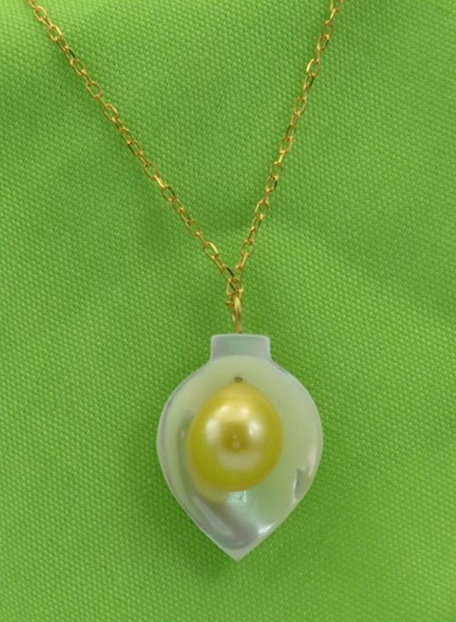 Vera Perla - 18K Gold Calla Lily Mother Of Pearl With Pearl Bracelet - Image 1