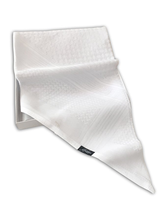 اليشمك شماغ قطني سادة أبيض - Image 1