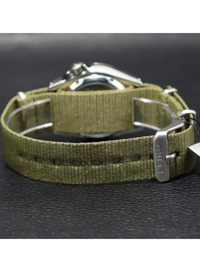 Men's 5 Sports Round Shape Analog Wrist Watch 40 mm - Green - SRPE65K1