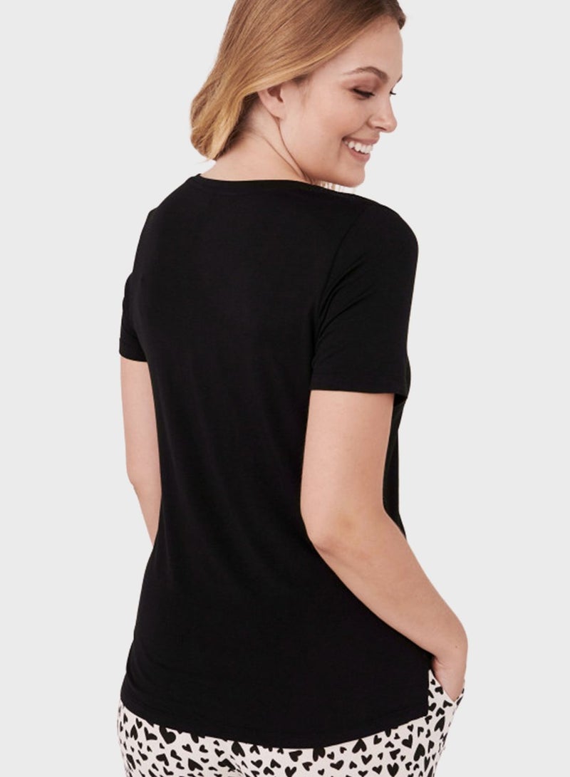 لا في إن روز تيشيرت بطبعة رسمة أسود/ أبيض - Image 2