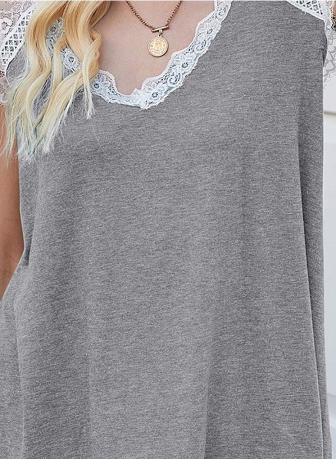 V-Neck Lace Detailed T-Shirt Grey/White - Image 3