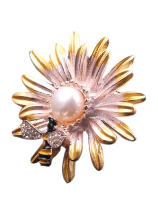 Flower Design Pearl Studded Brooch - v1598593787/N38548392A_1