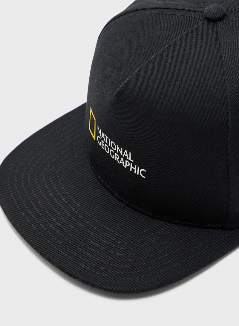 فانز قبعة بطبعة ناشيونال جيوغرافيك مع إغلاق خلفي قابل للتعديل. أسود/ أصفر/ أبيض - Image 4