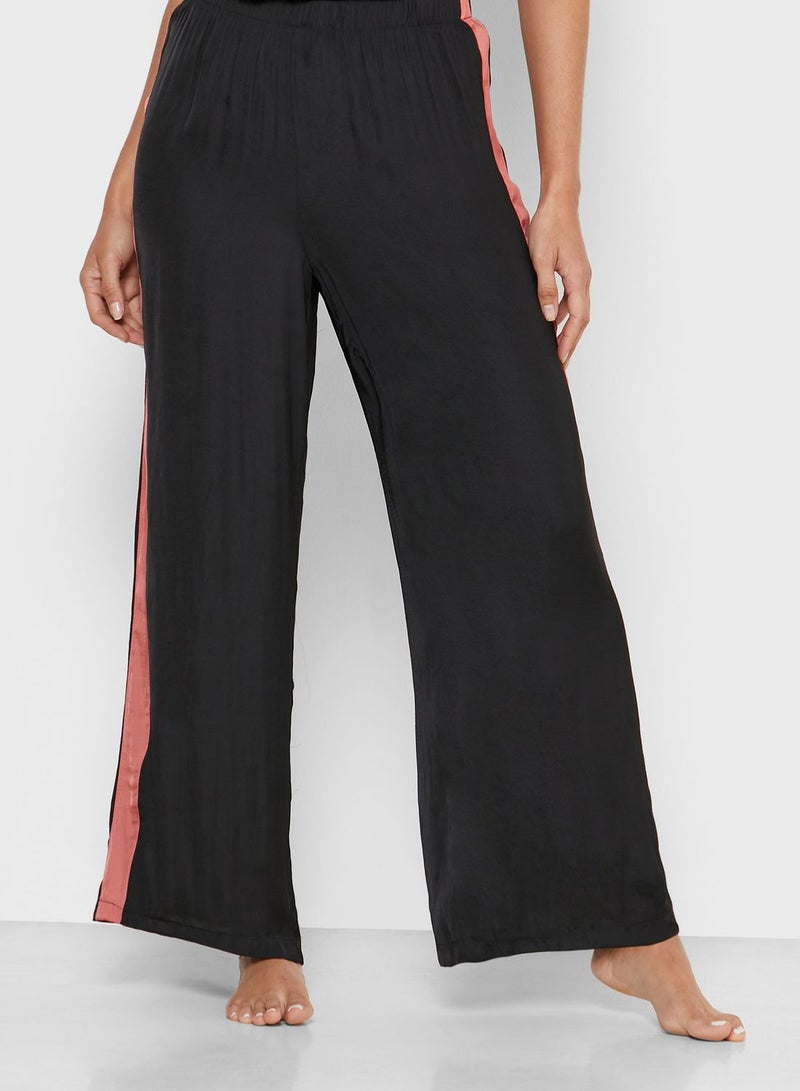 Reserved Printed Cami Top And Pyjama Set Black - Image 4