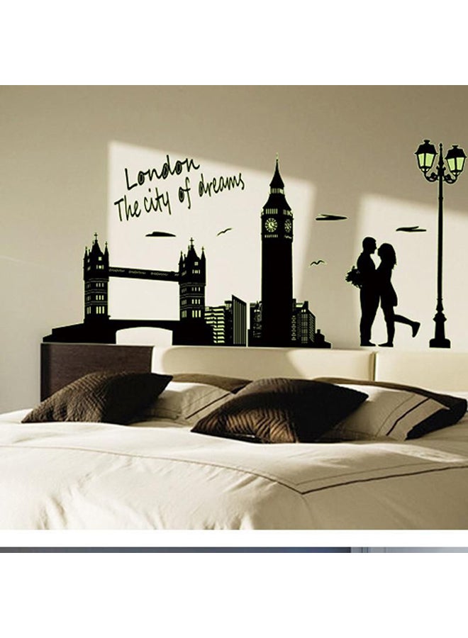 London Bridge Themed Luminous Wall Sticker Multicolour - Image 2