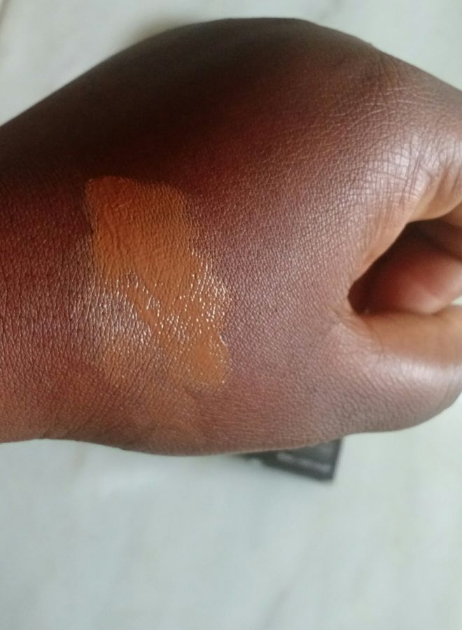 BECCA Matte Skin Shine Proof Foundation Sienna  - Image 2