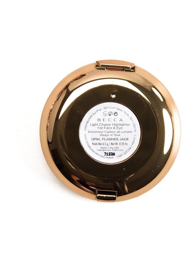 BECCA - Light Chaser Highlighter Opal Flashes Jade - Image 1