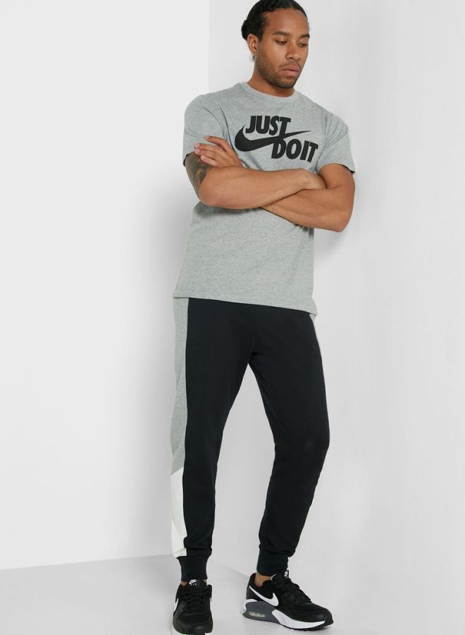 Nike NSW Just Do It Swoosh T-Shirt Grey/Black - Image 3