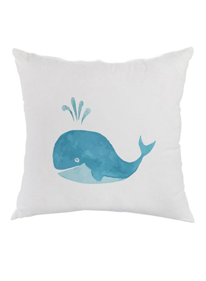 ديكالاك وسادة مربعة بطبعة حوت أبيض/أزرق 40 x 40سم