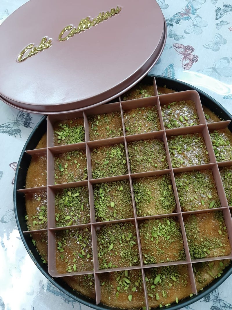 ماركة غير محددة - قالب كيك بسبوسة وردي 30سم - Image 1