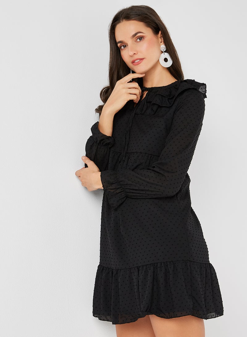 Tie-Up Neck Textured Dress Black - v1599919266/N39911564V_1