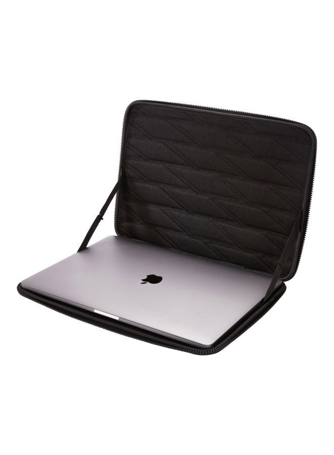 THULE Carrying Sleeves Fits Apple MacBook Pro 16-inch Black - Image 2