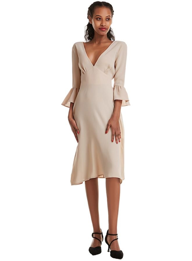 هانيميدو فستان بفتحة رقبة بتصميم على شكل حرف V أبيض فاتح - Image 1