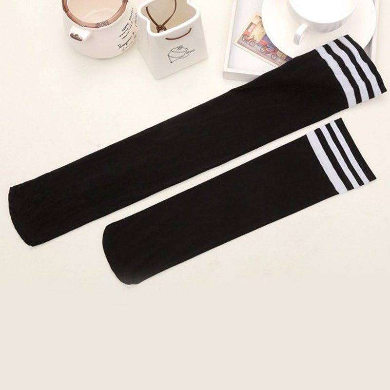 Pair Of Stripe Pattern Thigh High Socks Black/White