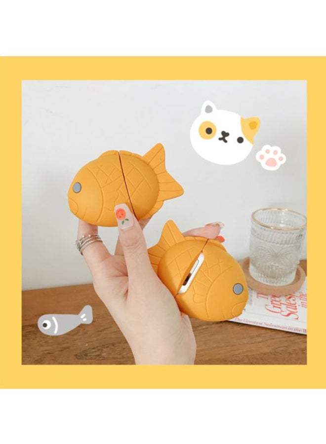 بيوينتي علبة شحن بتصميم على شكل سمكة لسماعات أبل آيربودز الجيل 1/ 2 أصفر - Image 2