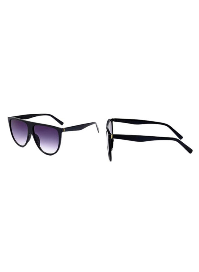 Styled Oversized Frame Sunglasses - Image 1