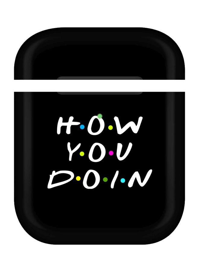 ستايلايزد غطاء حماية بطبعة How You Doin لسماعة أبل آيربودز اسود/أبيض/زهري - Image 1