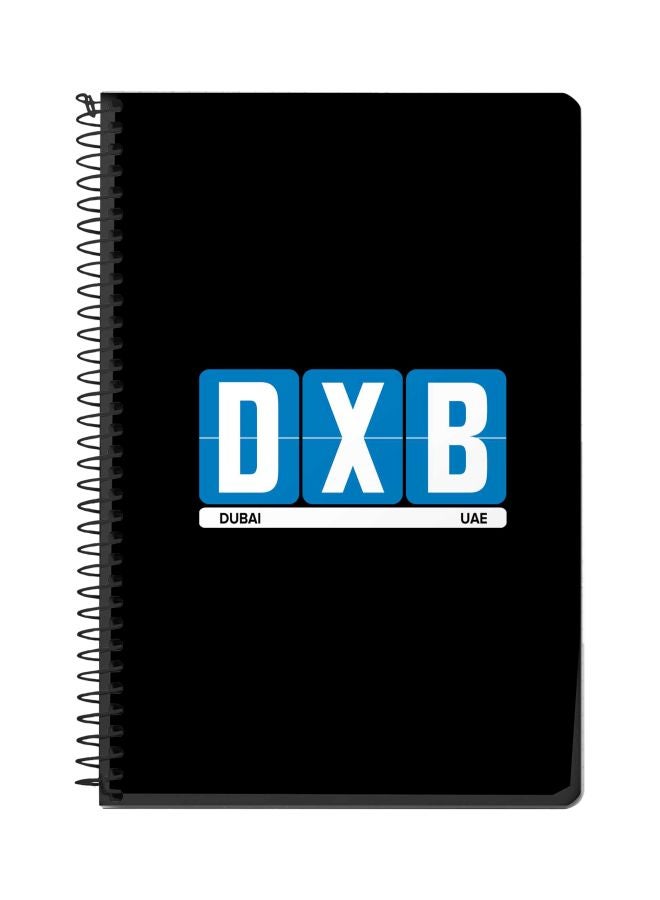ستايلايزد دفتر ملاحظات بسلك لولبي مقاس A5 مطبوع بكلمات "DXB Dubai" أسود / أبيض / أزرق