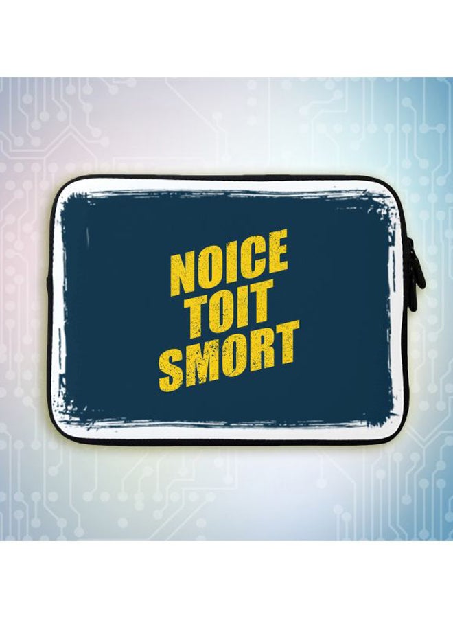 ستايلايزد حافظة لابتوب مطبوع عليها عبارة "Noice Toit Smort" لهاتف أبل ماك بوك مقاس 15 بوصة أزرق/أصفر/أبيض - Image 2
