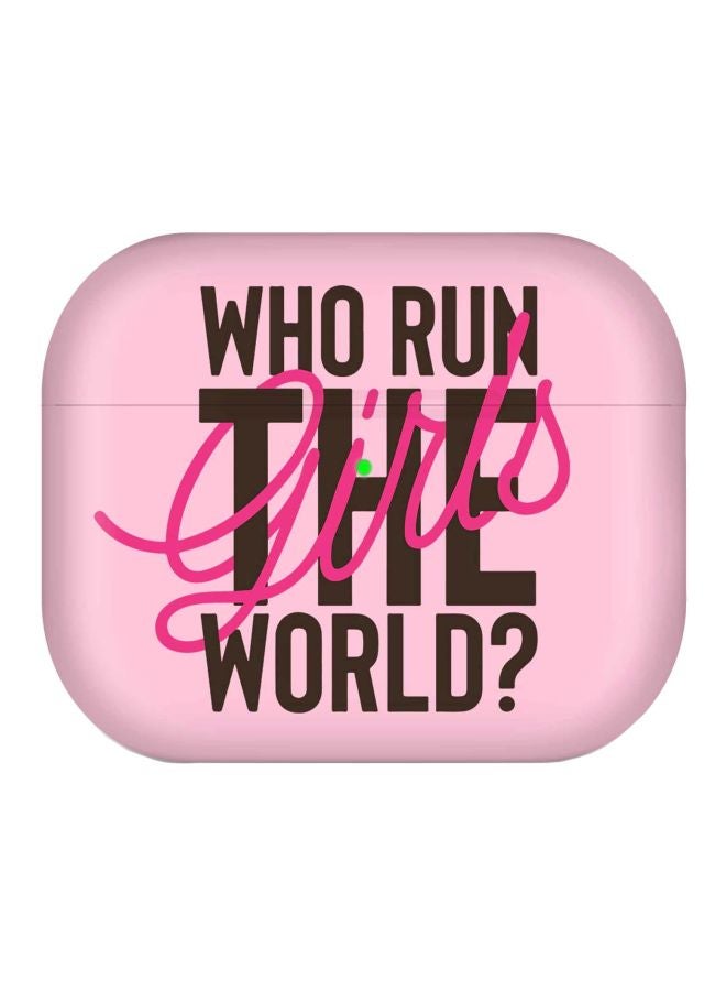ستايلايزد حافظة حماية مزينة بطبعة العبارة "Who Run The World" ومزودة بحلقة لسماعات أبل آيربودز برو من الجيل 1‏/ 2 وردي/أسود - Image 1