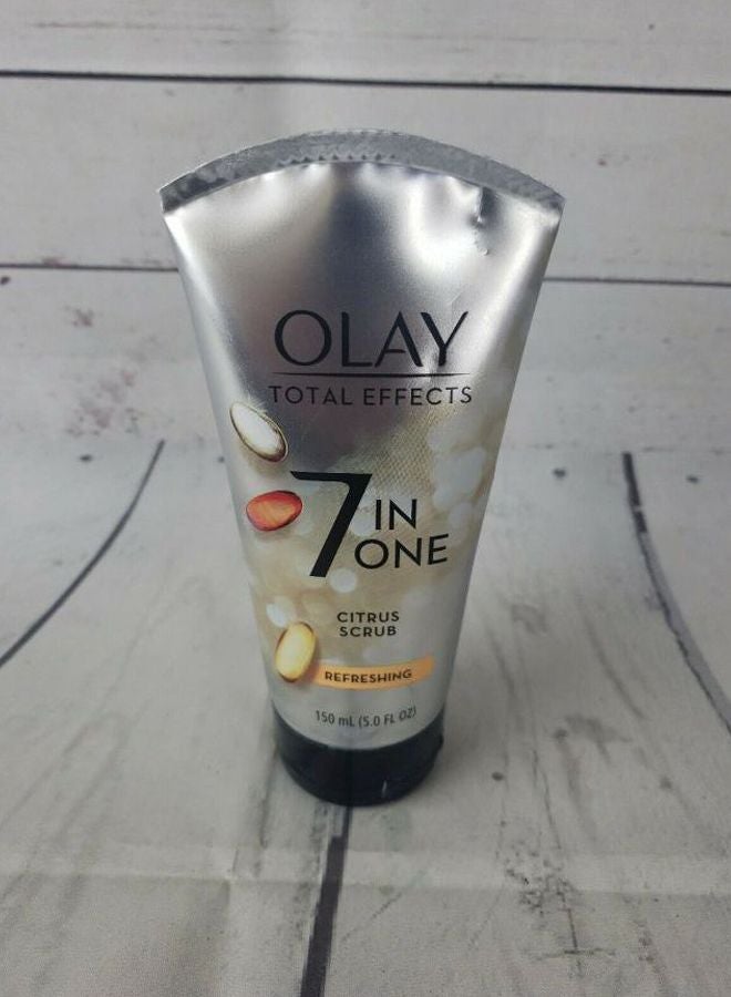 Olay Total Effects 7 In One Refreshing Citrus Scrub - Image 5
