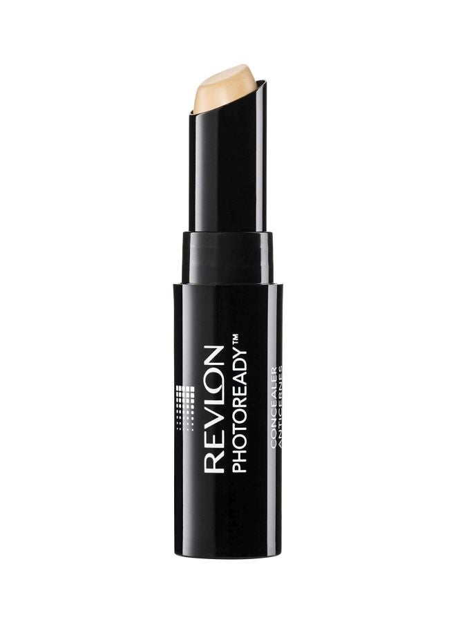 Revlon PhotoReady Face Concealer Stick 002 Light Pale - Image 1