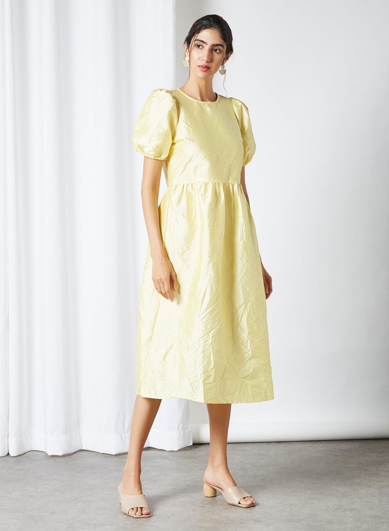 PIECES - Wrinkled Fabric Detailed Midi Dress Buttercup - Image 1