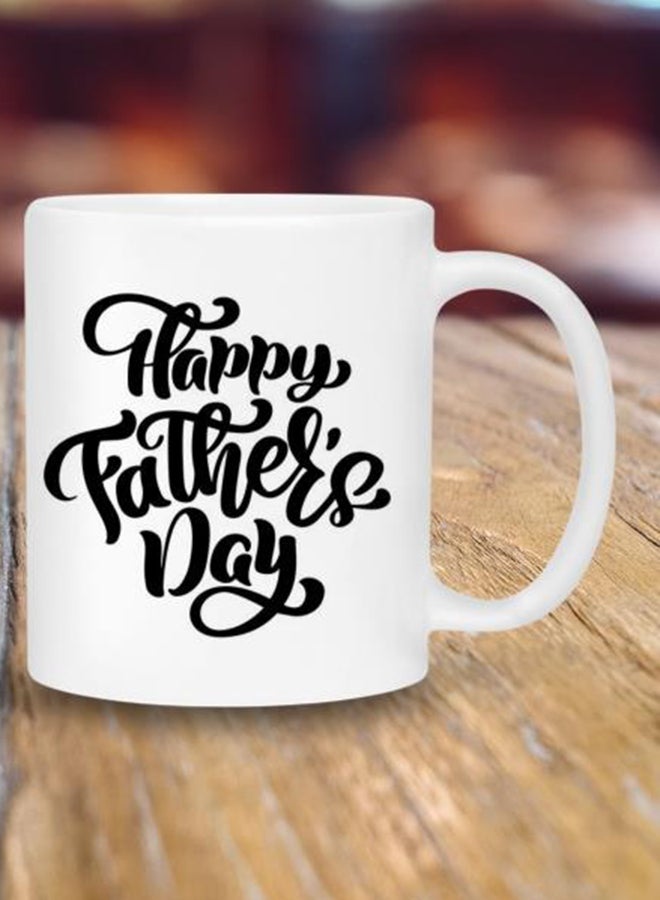 مج قهوة بطبعة عبارة "Best Dad Ever" أبيض/ أسود - Image 2