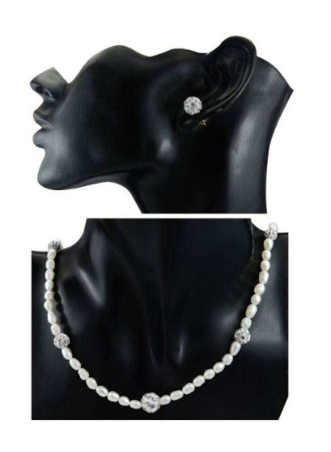 18 Karat Built-In Gradual Ball And Pearl Strand Jewellery Set
